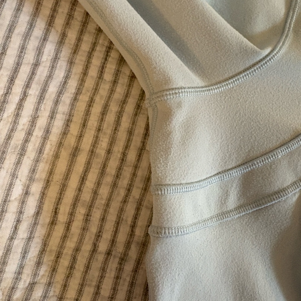 Lululemon Define Jacket Luon ~ Size 12 ~ Sheer Blue - Picture 6 of 13